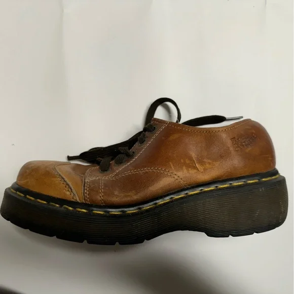 Vintage Dr. Martens Shoes Women’s Brown Leather Oxford with Thick Sole - Picture 6 of 9
